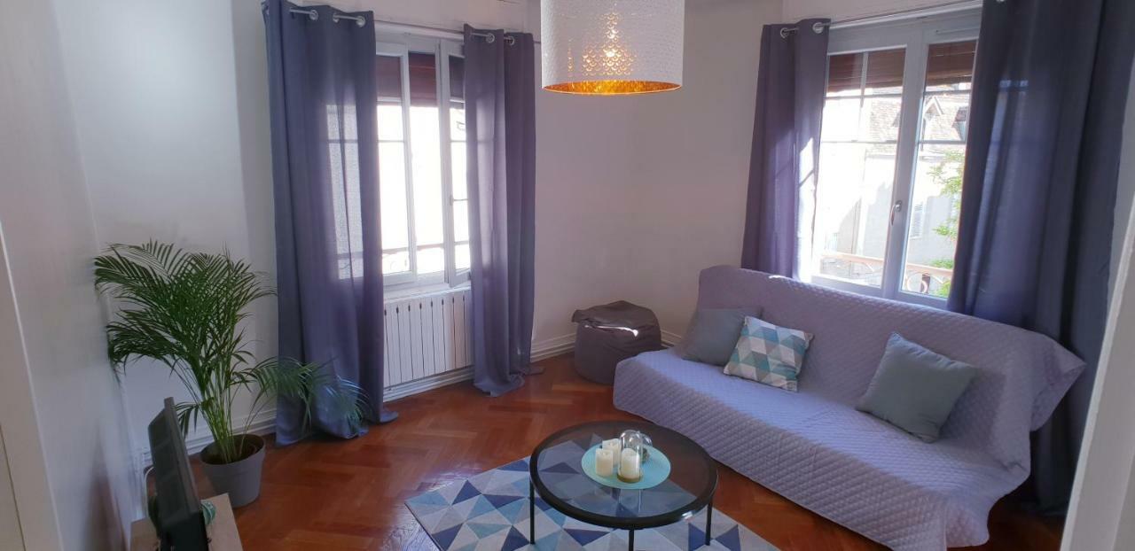 Au 36, Les Apparts Hotel Жуаньи Экстерьер фото