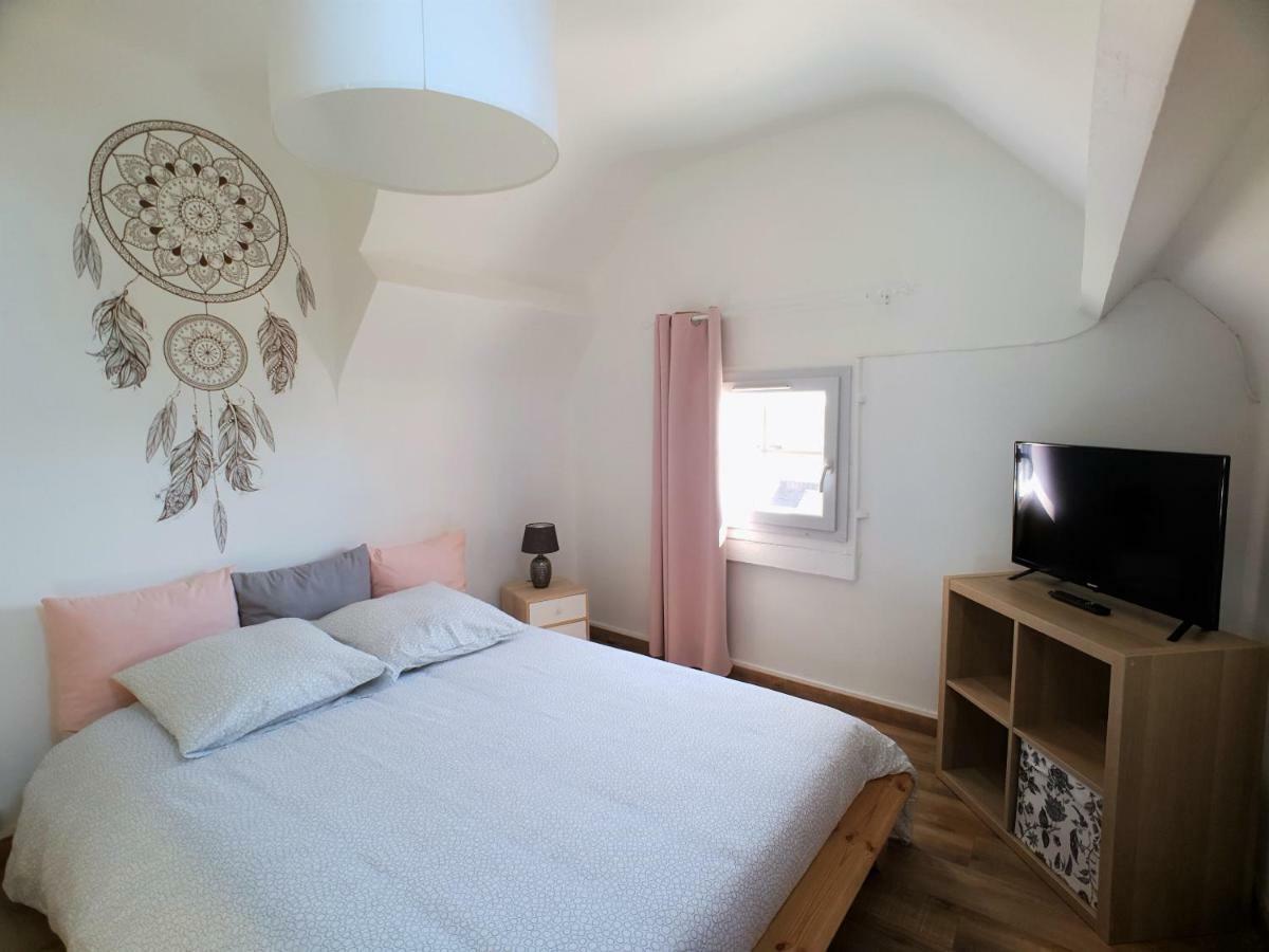 Au 36, Les Apparts Hotel Жуаньи Экстерьер фото